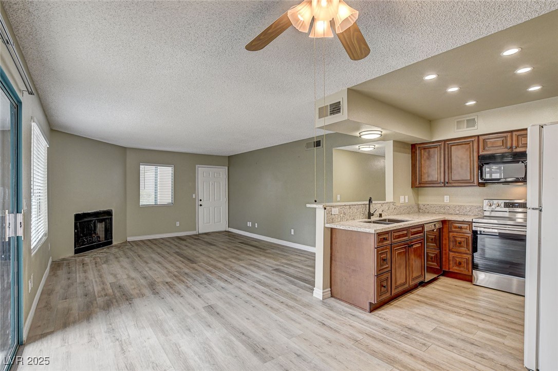 1575 West Warm Springs Road, Unit 413 Henderson, NV 89014 - Photo 9 of 46 Gallery Image 9