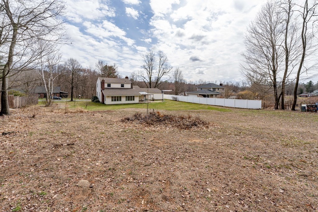109 Chilson Road West Springfield, MA 01089 - Photo 3 of 24 Gallery Image 3