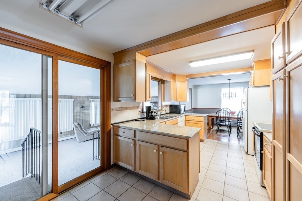109 Chilson Road West Springfield, MA 01089 - Photo 9 of 24 Gallery Image 9