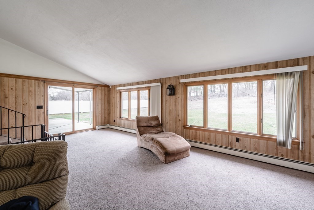 109 Chilson Road West Springfield, MA 01089 - Photo 10 of 24 Gallery Image 10