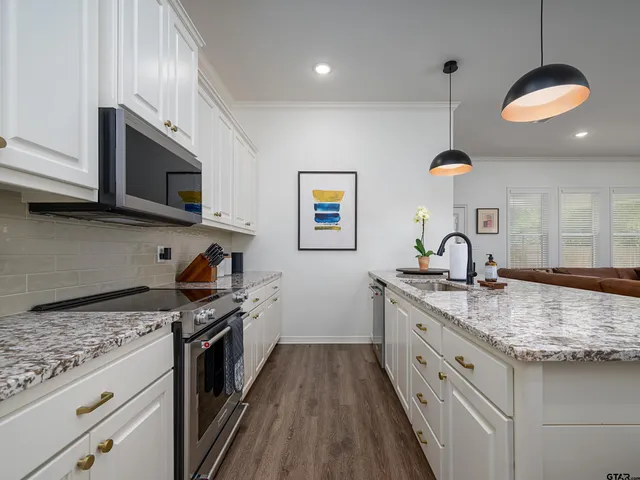 $382,000 | 3024 Royal Gdn Road, Tyler, TX 75701