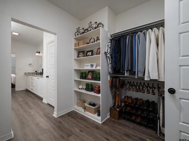 $382,000 | 3024 Royal Gdn Road, Tyler, TX 75701