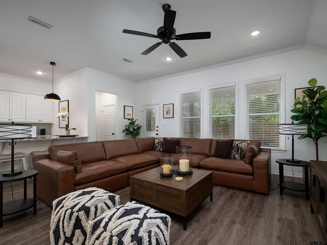 $382,000 | 3024 Royal Gdn Road, Tyler, TX 75701