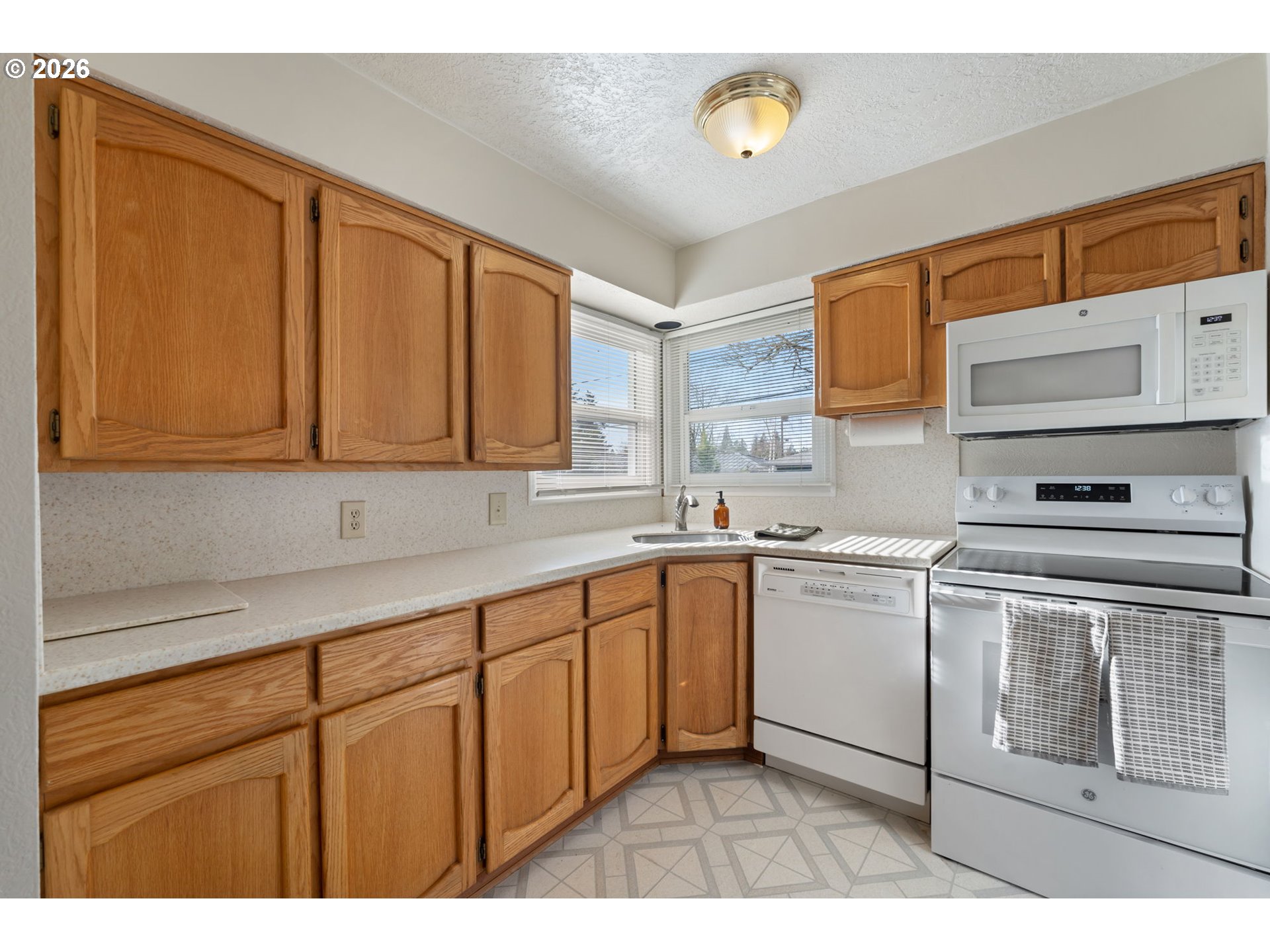 710 Northeast 110th Avenue Portland, OR 97220 - Photo 6 of 25