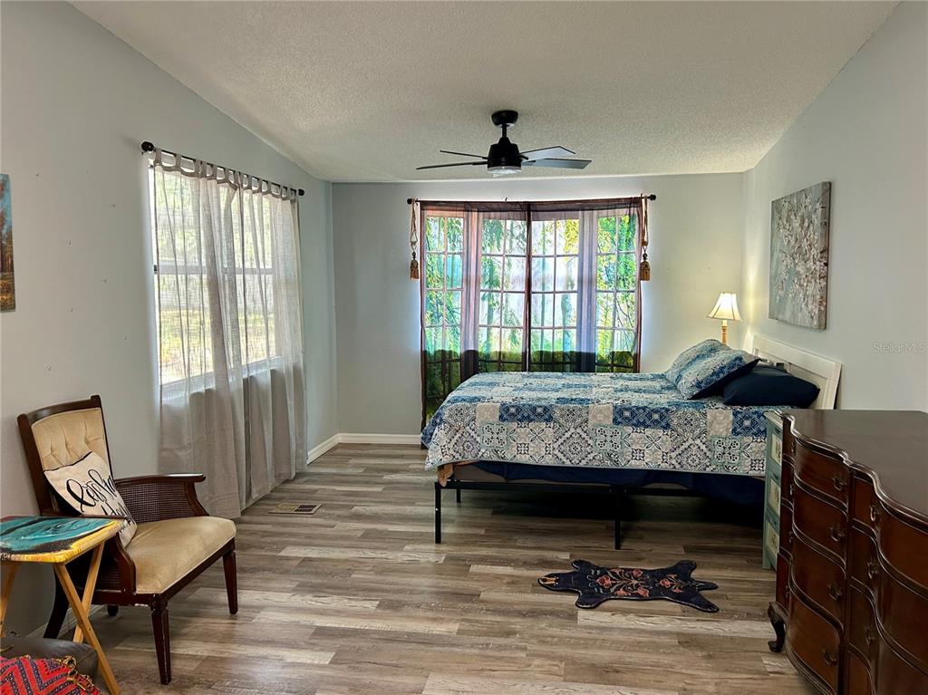 9846 Cardy Street New Port Richey, FL 34654 - Photo 16 of 92