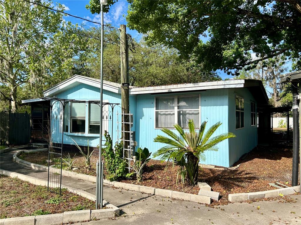9846 Cardy Street New Port Richey, FL 34654 - Photo 8 of 92
