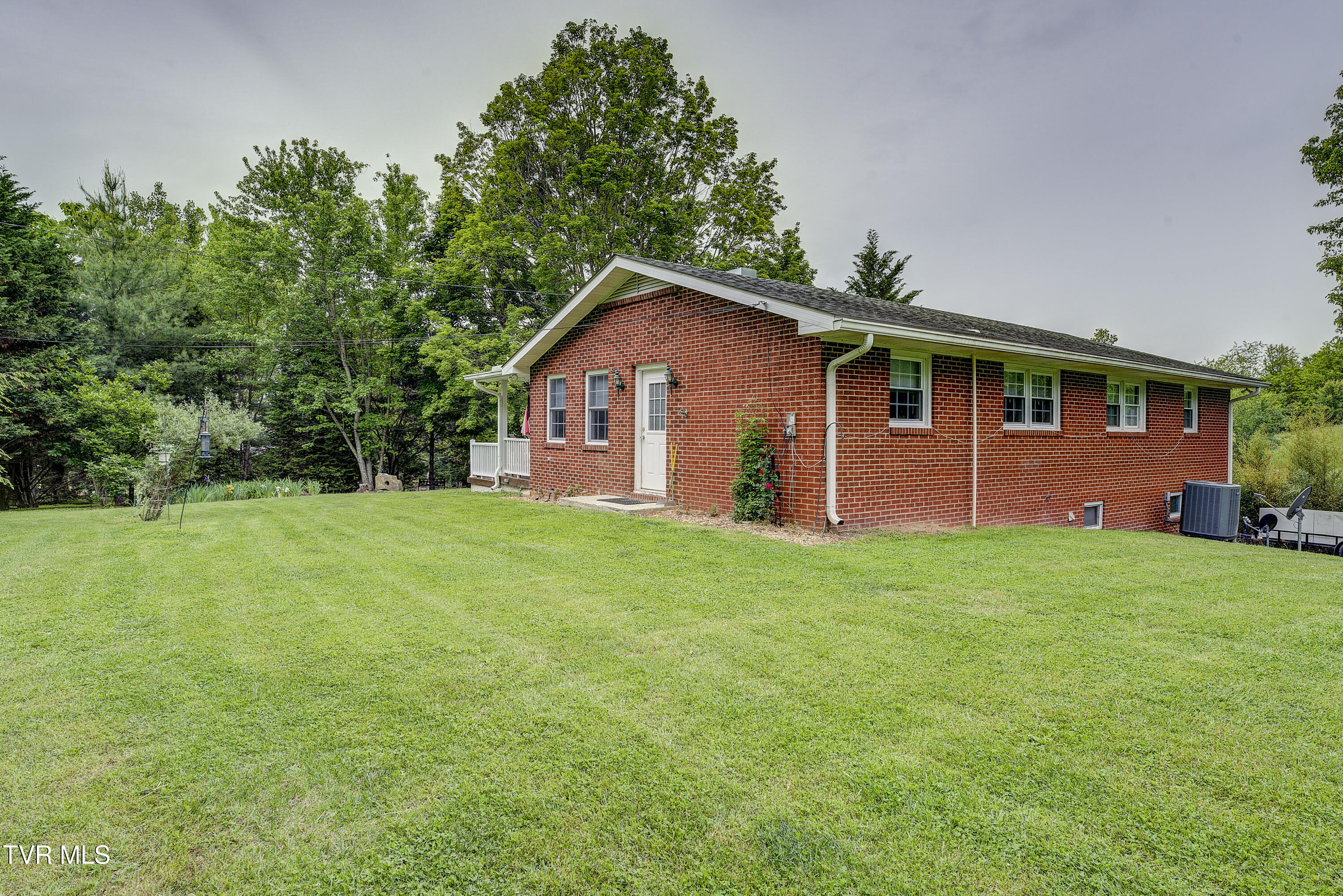3395 Milburnton Road Limestone, TN 37681 - Photo 3 of 54 MilburtonRd-41