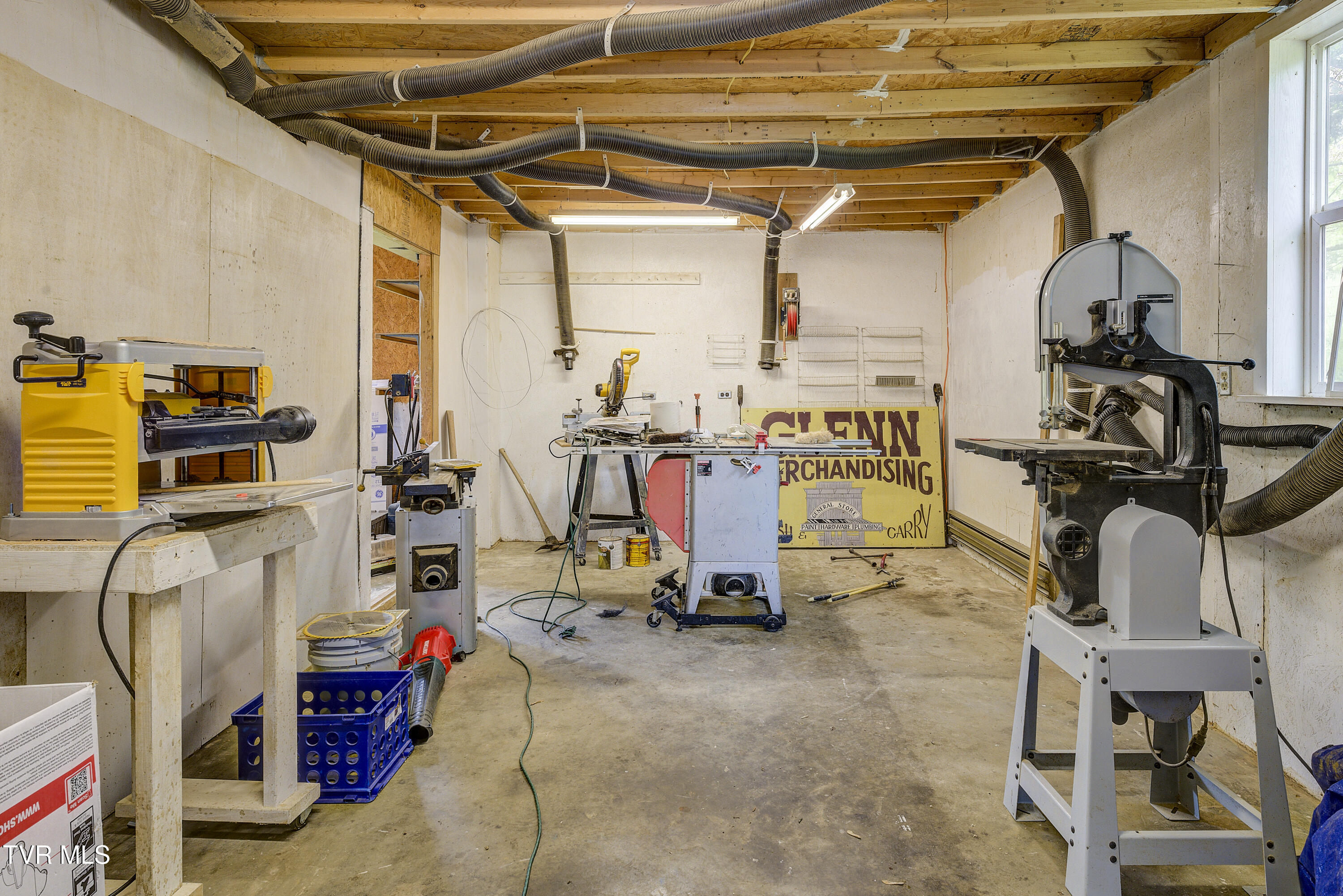 3395 Milburnton Road Limestone, TN 37681 - Photo 7 of 54 MilburtonRd-46