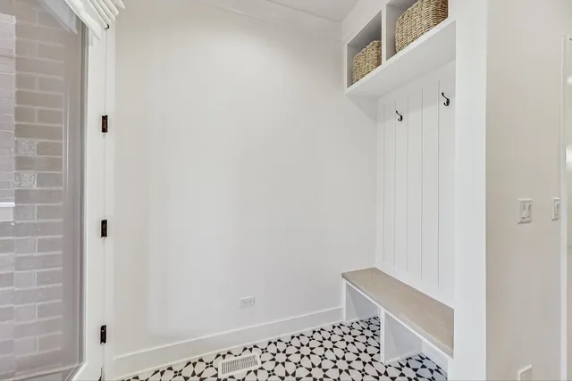 $1,425,000 | 1509 West School Street, Unit 3, Chicago, IL 60657