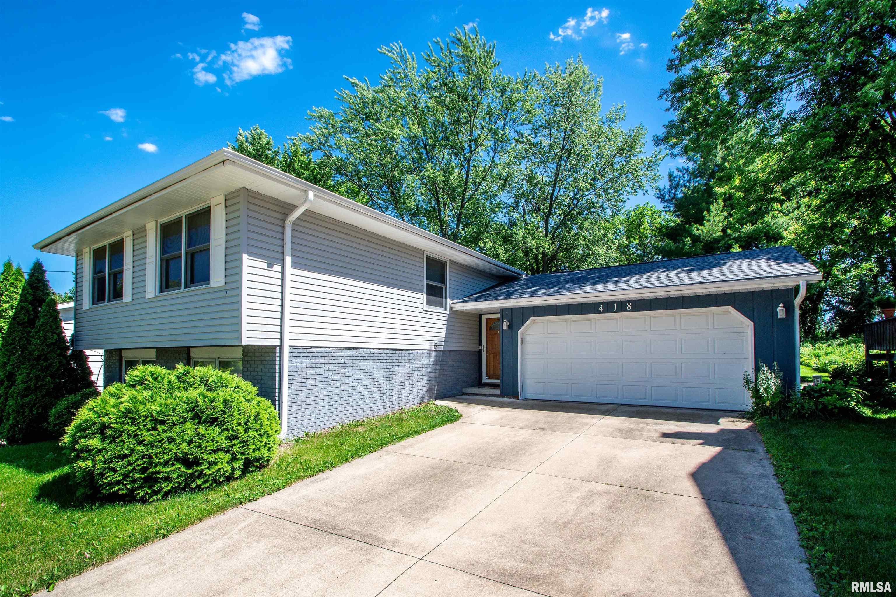 418 West Stonegate Road Peoria, IL 61614 - Photo 3 of 47 Gallery Image 3