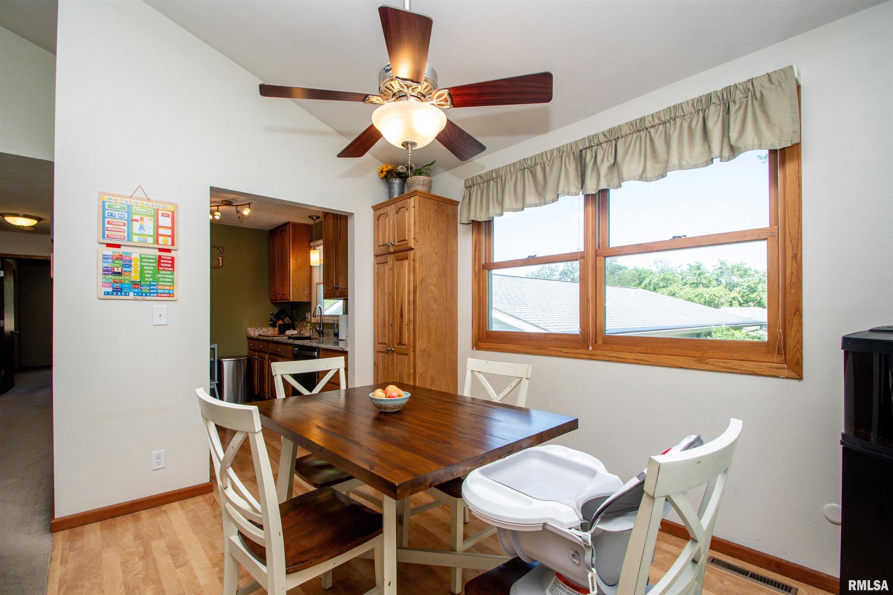 418 West Stonegate Road Peoria, IL 61614 - Photo 9 of 47 Gallery Image 9