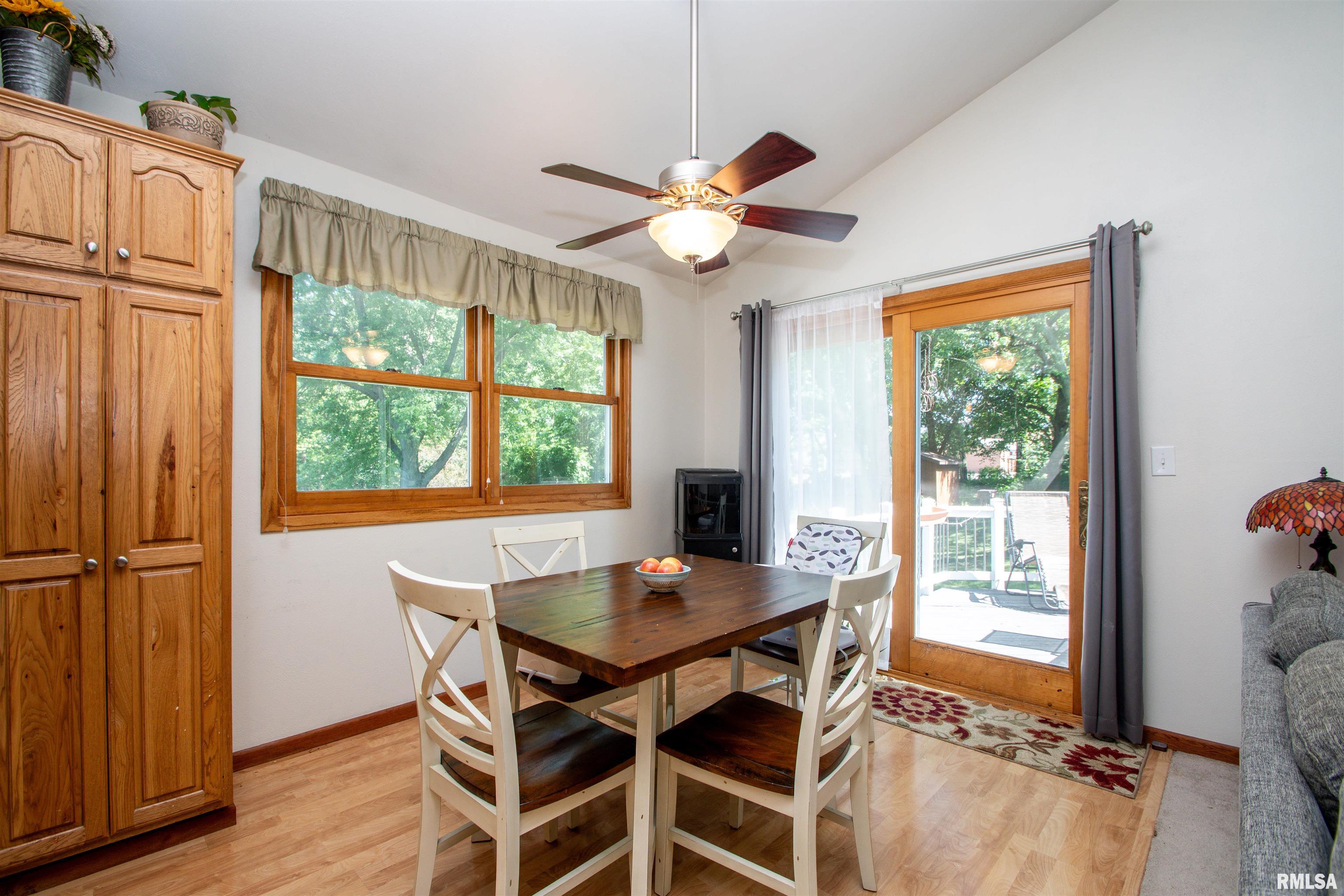 418 West Stonegate Road Peoria, IL 61614 - Photo 10 of 47 Gallery Image 10