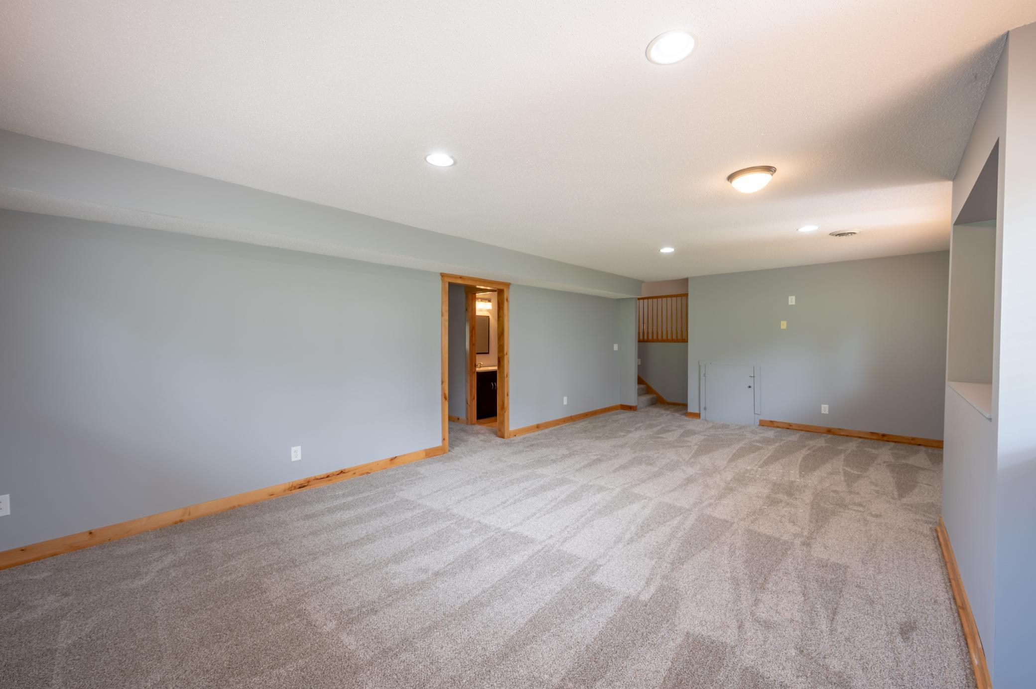 5171 51st Street Northwest Rochester, MN 55901 - Photo 18 of 31