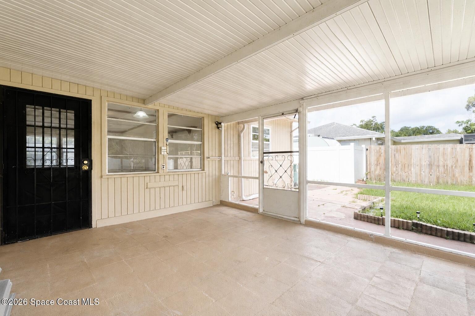 2882 Pembroke Road Melbourne, FL 32935 - Photo 20 of 26 21-Lanai