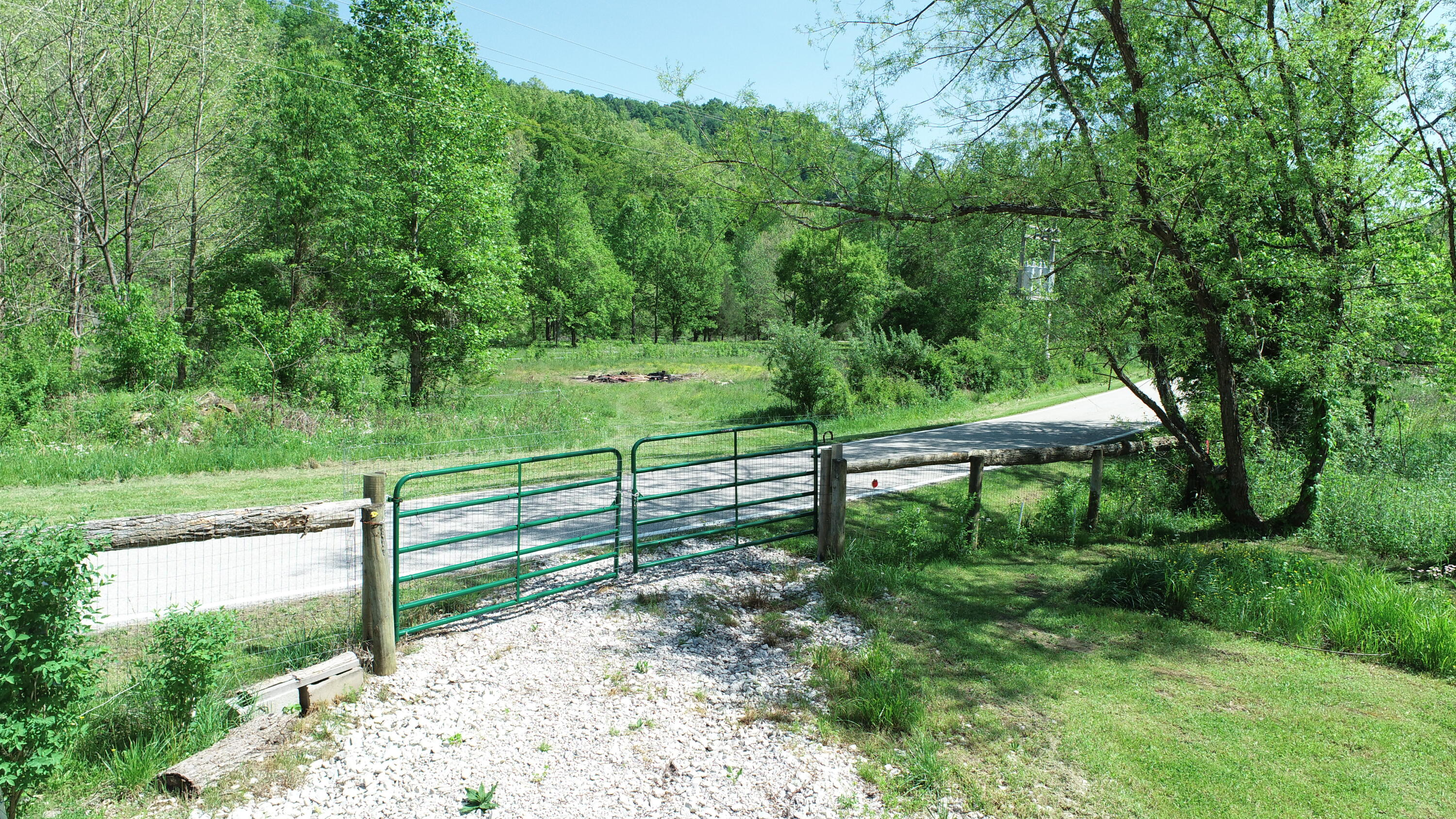 3425 Fitchburg Road Ravenna, KY 40472 - Photo 41 of 76 Two entrances!