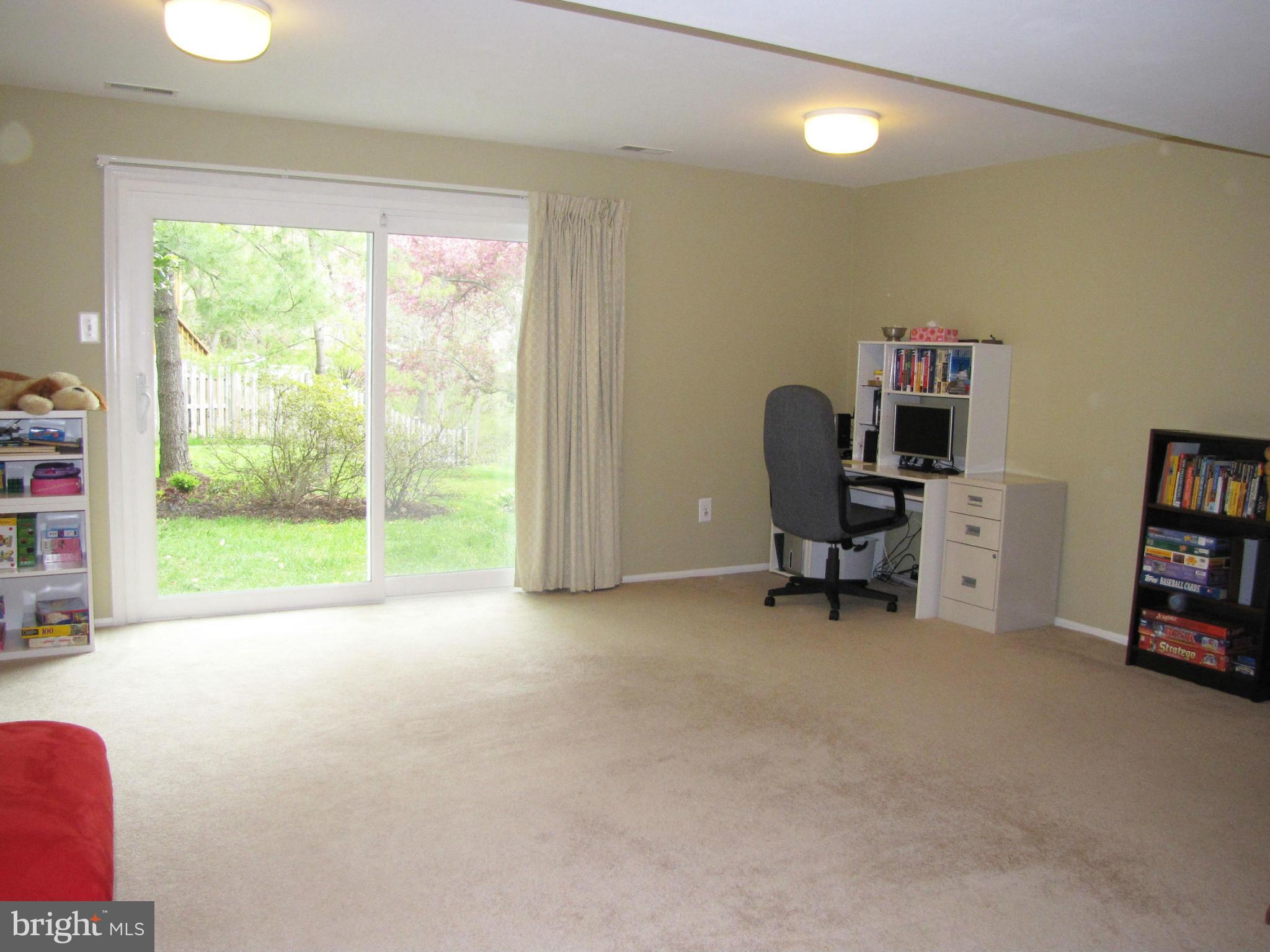 7444 Setting Sun Way Columbia, MD 21046 - Photo 15 of 20 Family Room