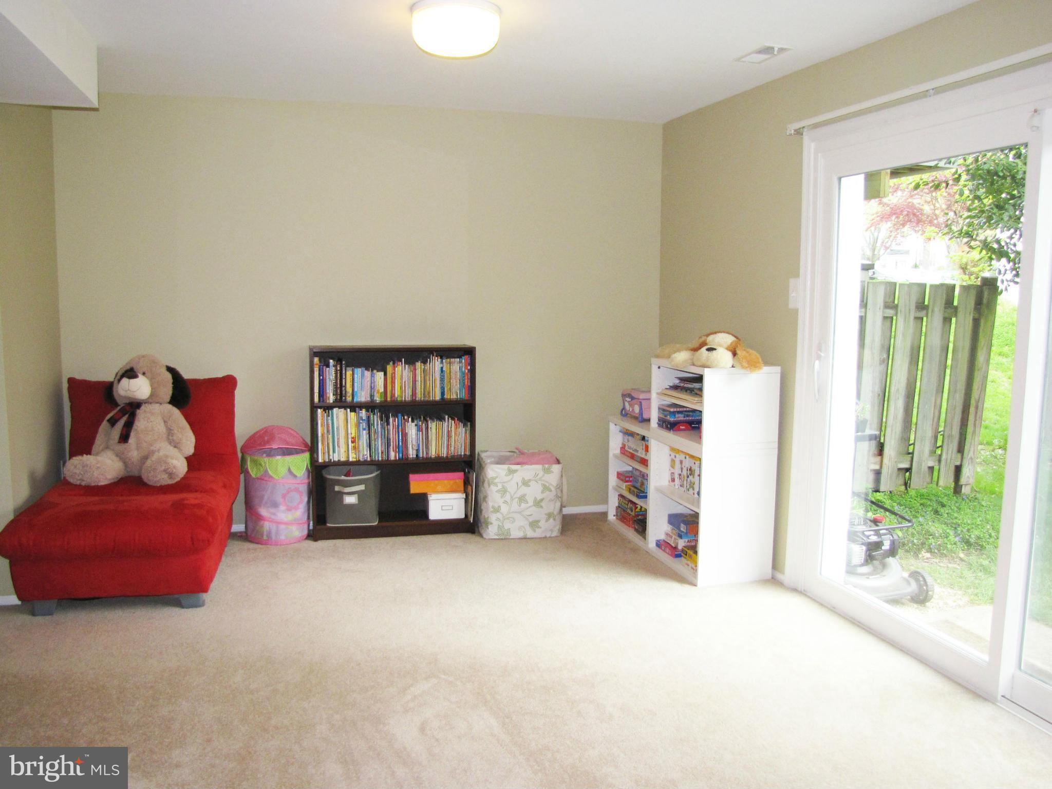 7444 Setting Sun Way Columbia, MD 21046 - Photo 17 of 20 Family Room