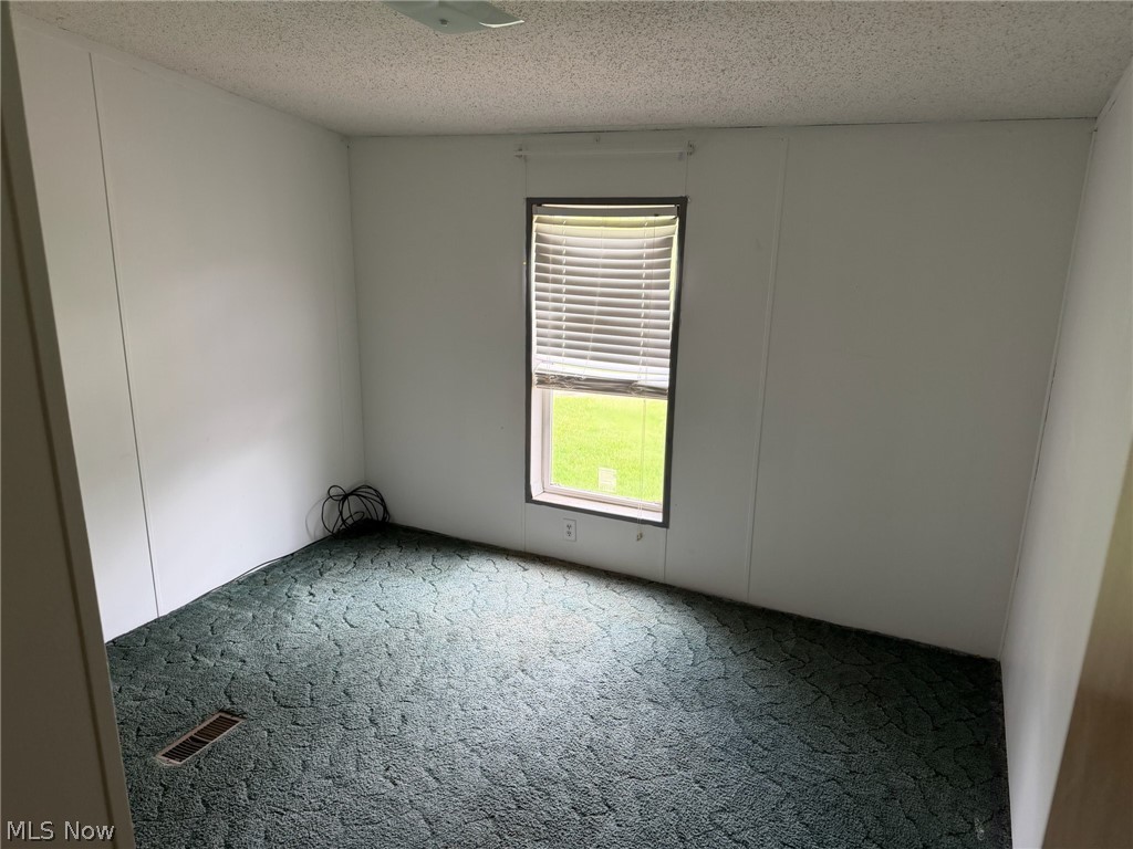 3211 Bay Road Southeast Carrollton, OH 44615 - Photo 18 of 22