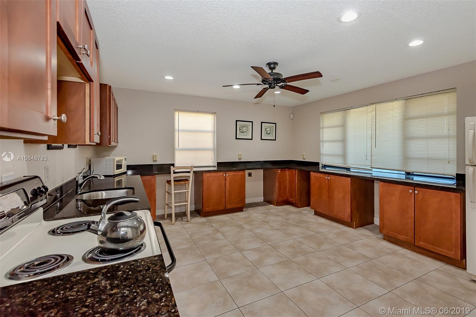 901 St Andrews Road, Unit 901 Hollywood, FL 33021 - Photo 32 of 33 Gallery Image 32