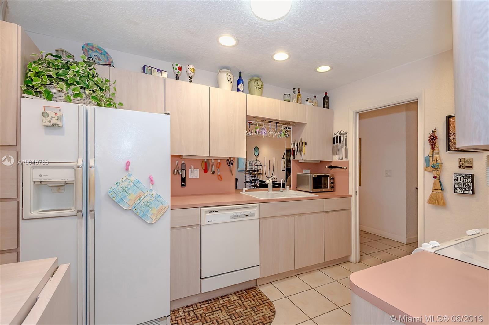 901 St Andrews Road, Unit 901 Hollywood, FL 33021 - Photo 9 of 33 Gallery Image 9