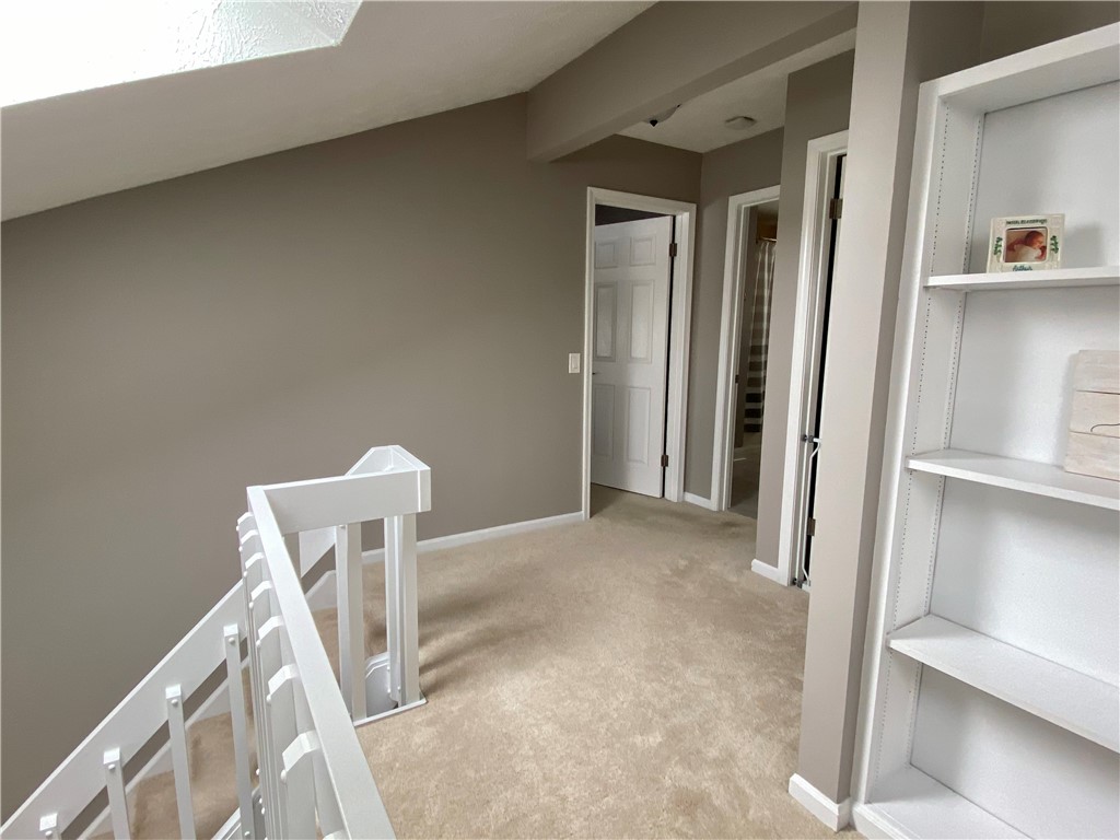 1012 Royal Drive Victor, NY 14564 - Photo 22 of 34