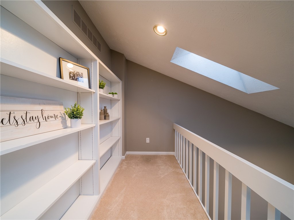 1012 Royal Drive Victor, NY 14564 - Photo 30 of 34 Bonus, built in library loft!