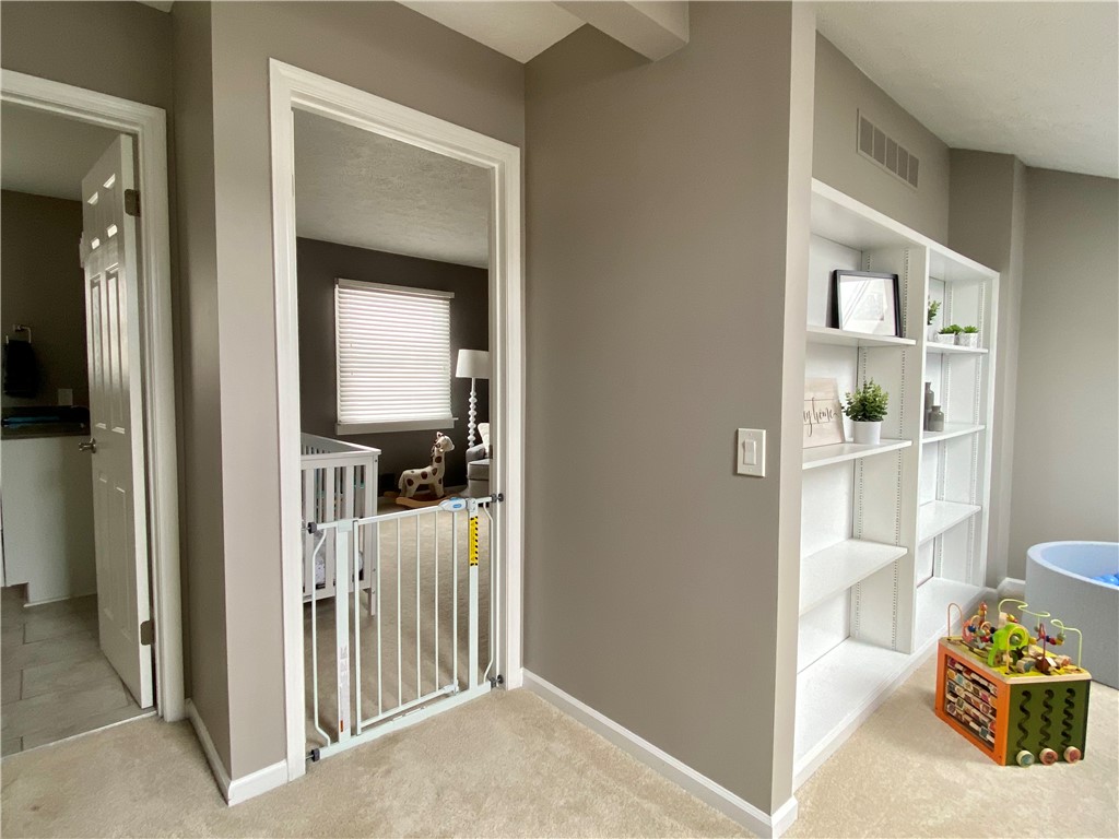 1012 Royal Drive Victor, NY 14564 - Photo 31 of 34