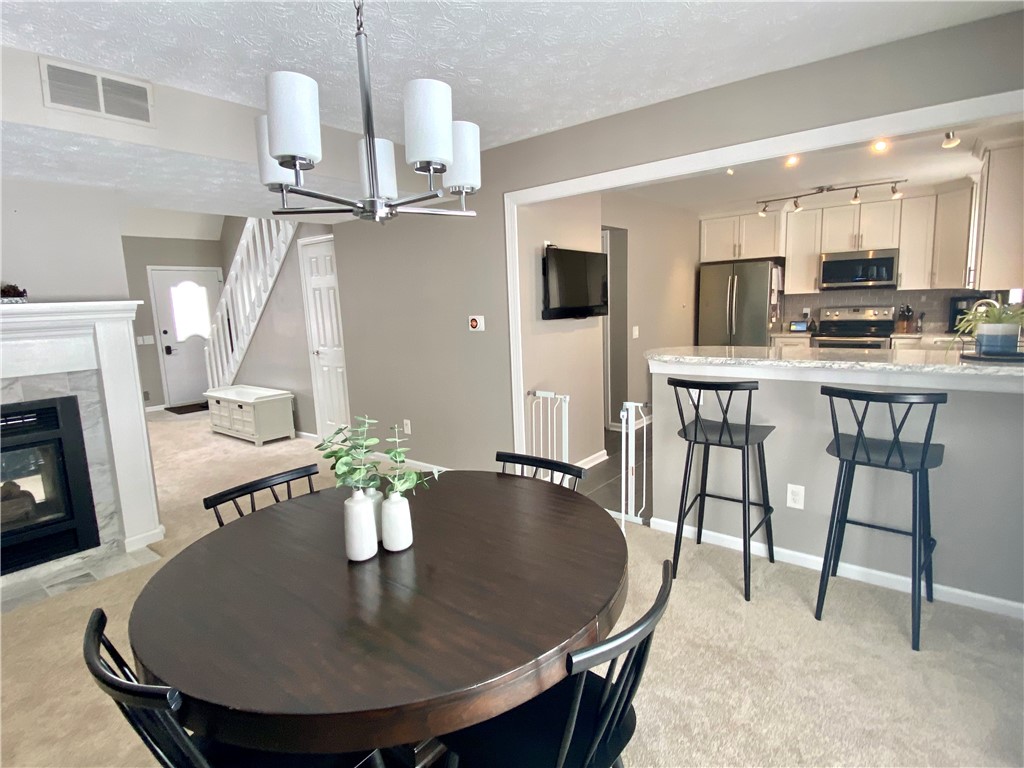 1012 Royal Drive Victor, NY 14564 - Photo 9 of 34