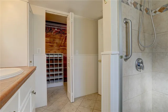 a view of walk in closet