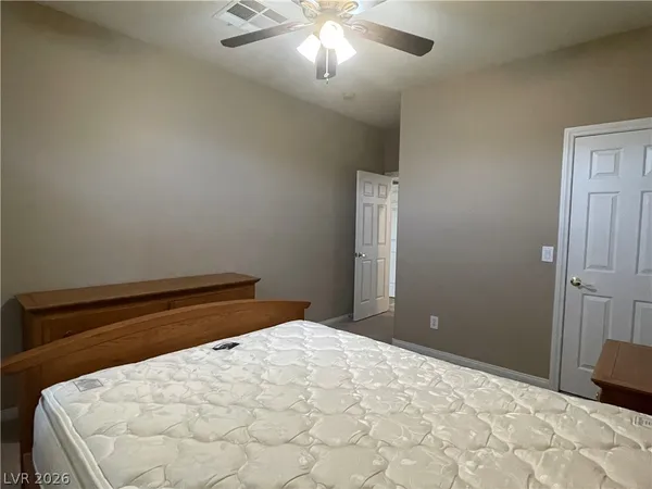 $2,850 | 2596 Mizzoni Circle, Henderson, NV 89052