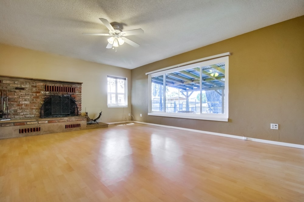 13326 Willow Road Lakeside, CA 92040 - Photo 4 of 25
