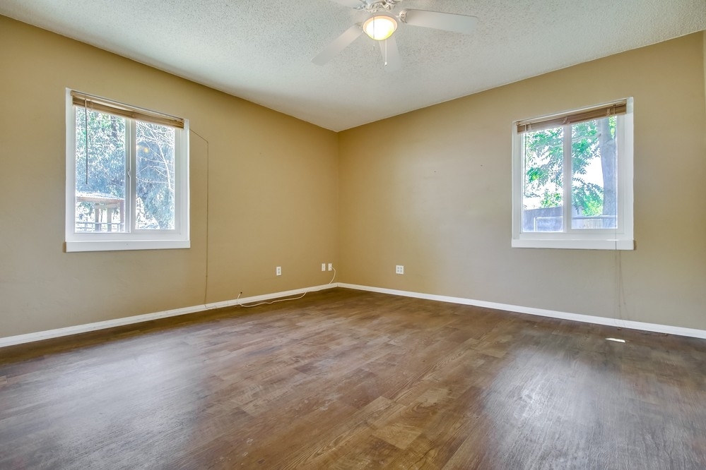 13326 Willow Road Lakeside, CA 92040 - Photo 8 of 25
