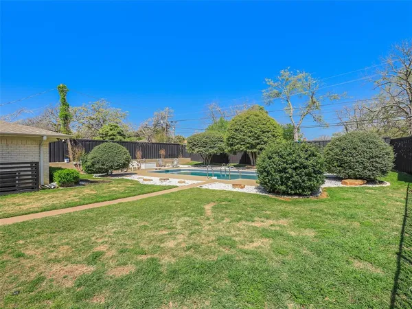 $424,900 | 2613 Brookhaven Drive, Denison, TX 75020