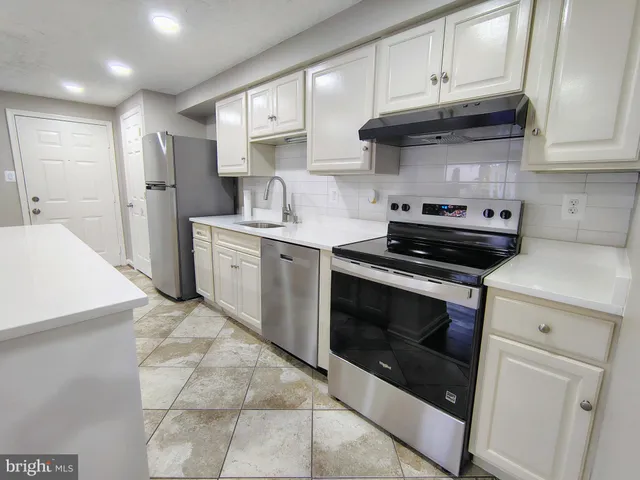 $2,200 | 12407 Hickory Tree Way, Unit H 524, Germantown, MD 20874