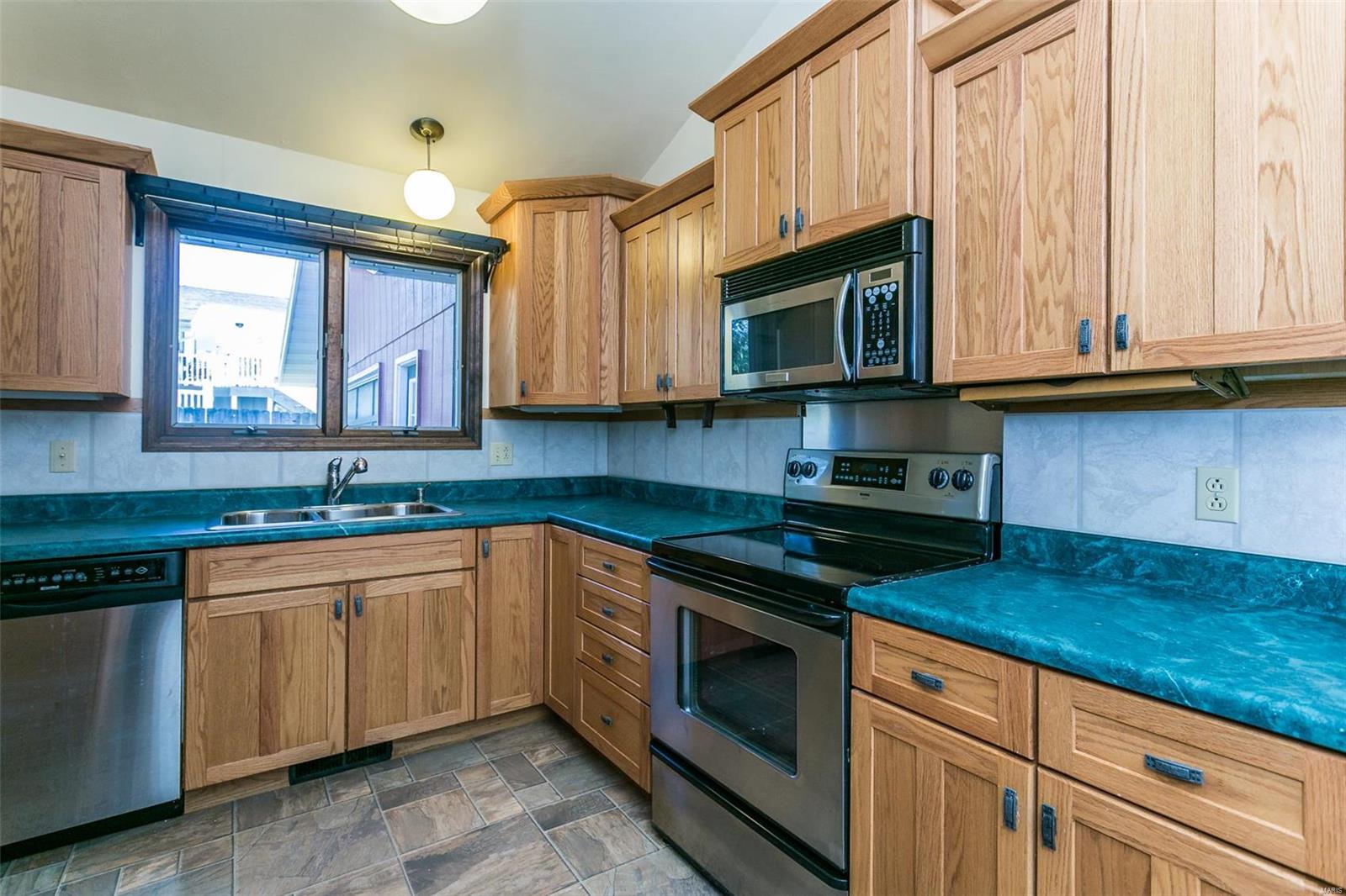 1010 College Road Lebanon, IL 62254 - Photo 10 of 40 Gallery Image 10