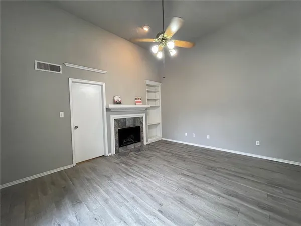 $1,450 | 602 Bellaire Drive, Unit A, Hurst, TX 76053