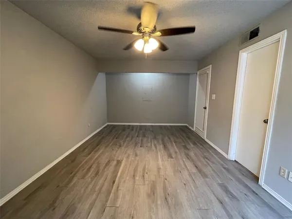 $1,450 | 602 Bellaire Drive, Unit A, Hurst, TX 76053
