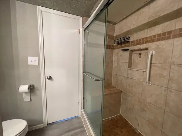 $1,450 | 602 Bellaire Drive, Unit A, Hurst, TX 76053