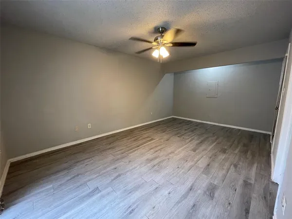 $1,450 | 602 Bellaire Drive, Unit A, Hurst, TX 76053