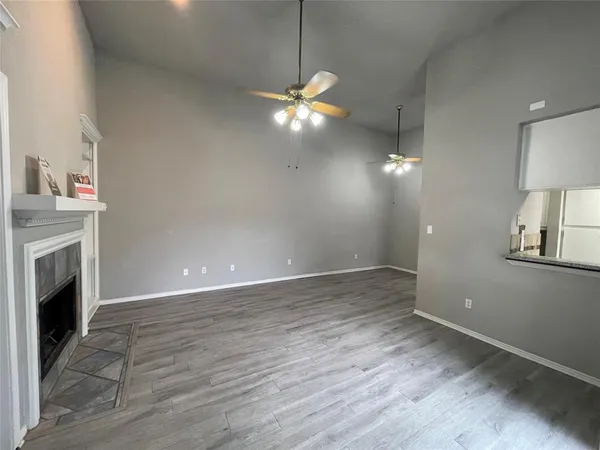 $1,450 | 602 Bellaire Drive, Unit A, Hurst, TX 76053