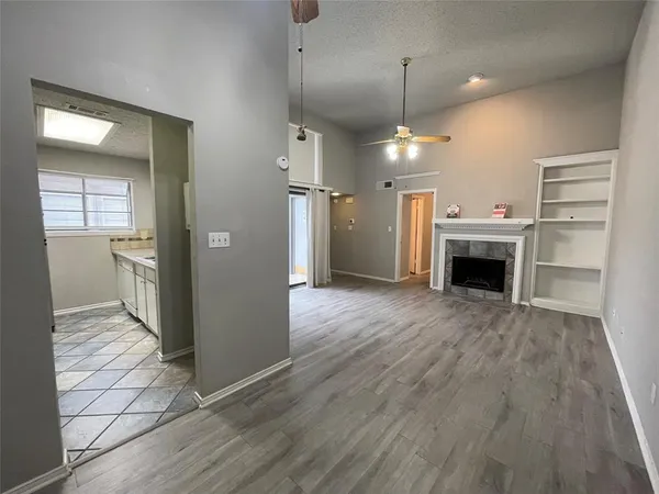 $1,450 | 602 Bellaire Drive, Unit A, Hurst, TX 76053