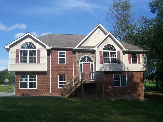 834 Nelson Kile Road Northeast Dalton, GA 30721 - Photo 1 of 1 Main View