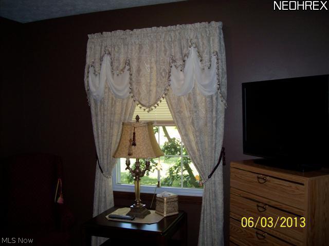 2021 Devonshire Road Northwest Canton, OH 44708 - Photo 12 of 21 Gallery Image 12