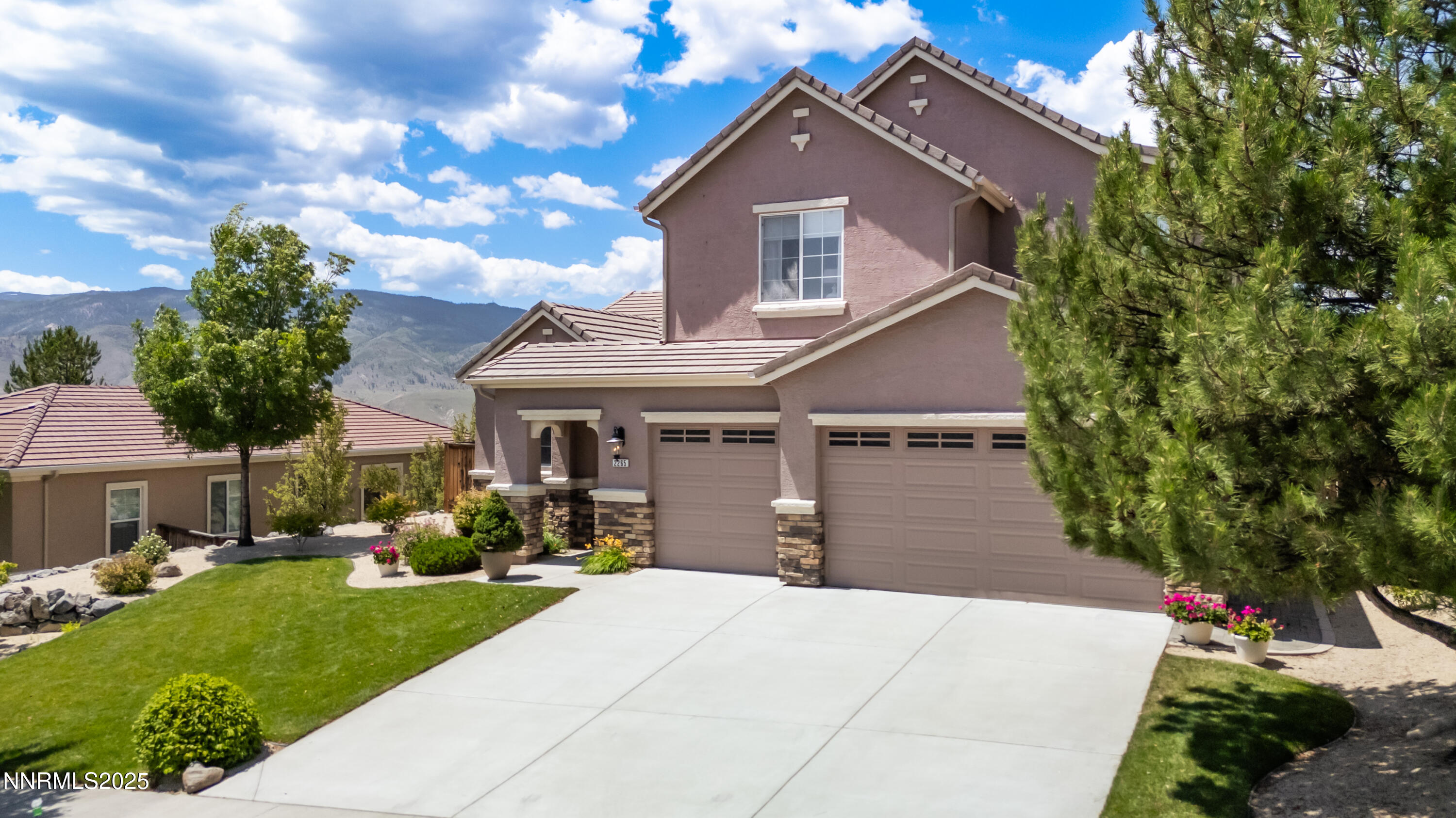 2265 Peavine Valley Road Reno, NV 89523 - Photo 2 of 42 p-1001