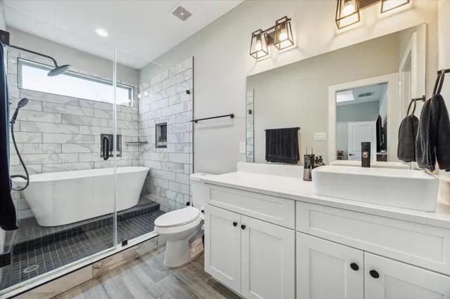 $2,000 | 6730 Knox Street, Unit A, Houston, TX 77091