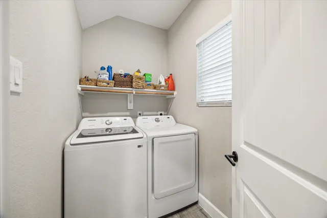 $2,000 | 6730 Knox Street, Unit A, Houston, TX 77091