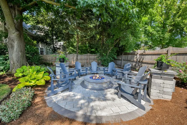 $2,795,000 | 615 Easton Avenue, Geneva, IL 60134