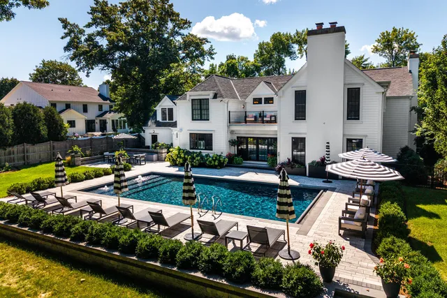 $2,795,000 | 615 Easton Avenue, Geneva, IL 60134