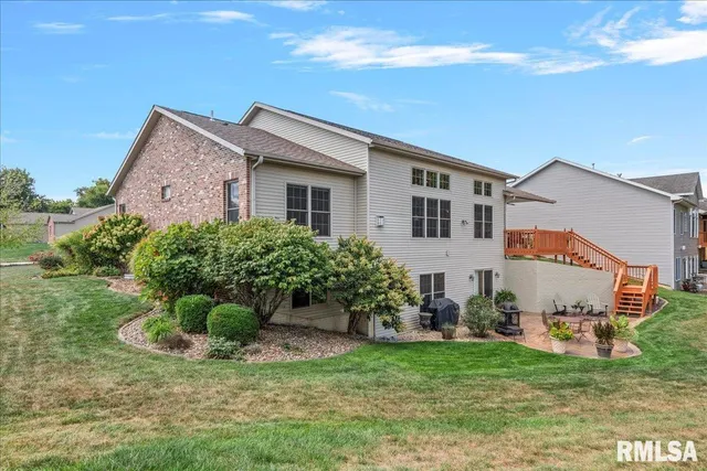 $500,000 | 427 Spring Ridge, Rochester, IL 62563