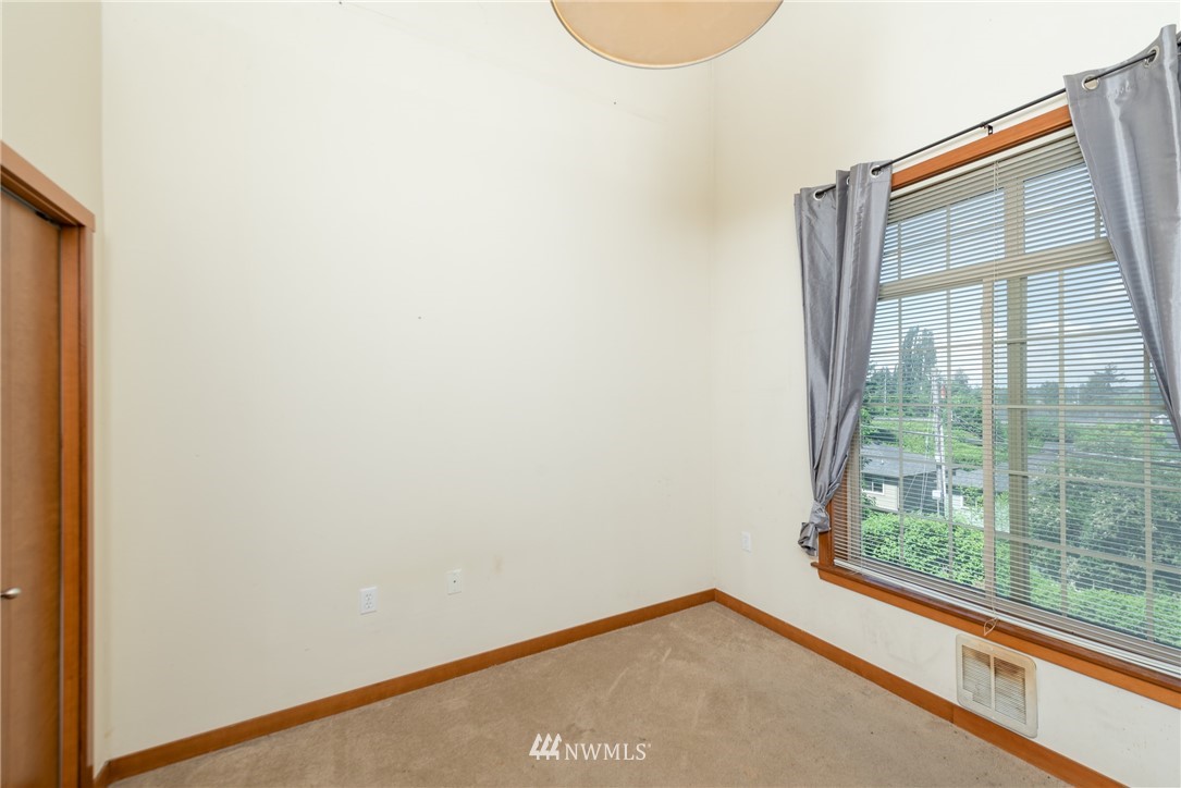 910 Gladstone Street, Unit 309 Bellingham, WA 98229 - Photo 13 of 25 a view of a room that has a window in it